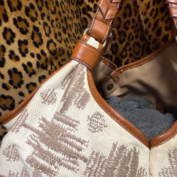 Lucky Brand Shoulder Bag - Picture 8 of 10